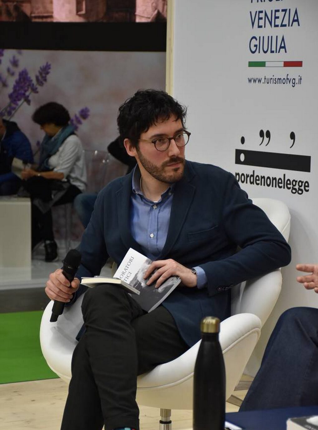 Scopri di più sull'articolo Salone del Libro di Torino 2023: Come a casa – Laboratori critici e Seamus Heaney – video