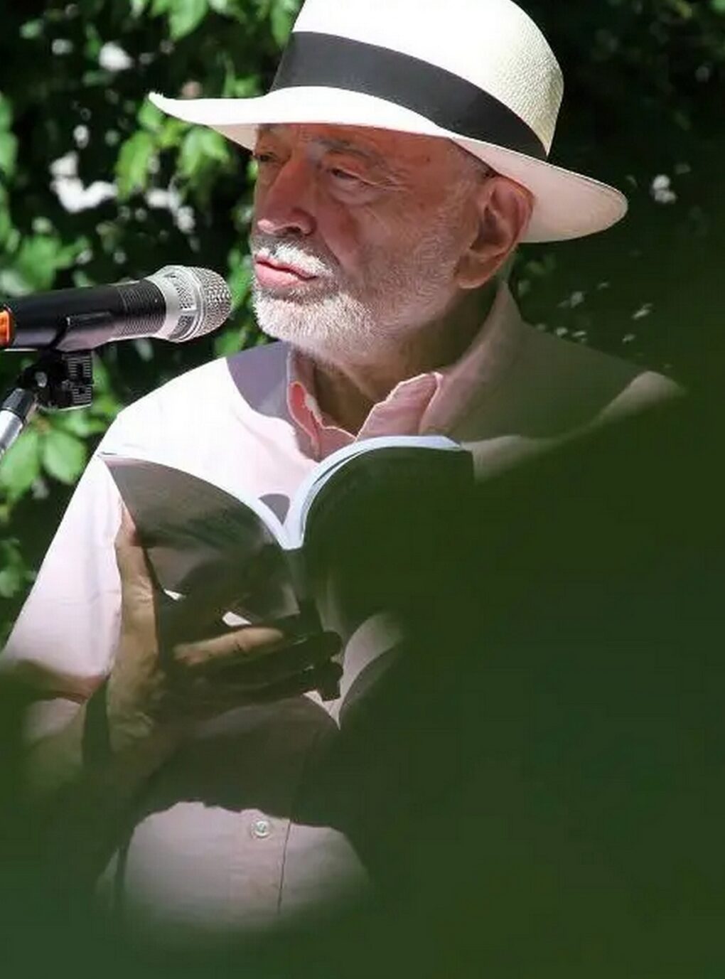 Scopri di più sull'articolo Una traduzione da L’urlo della mente e altre poesie inedite su Laboratori Poesia