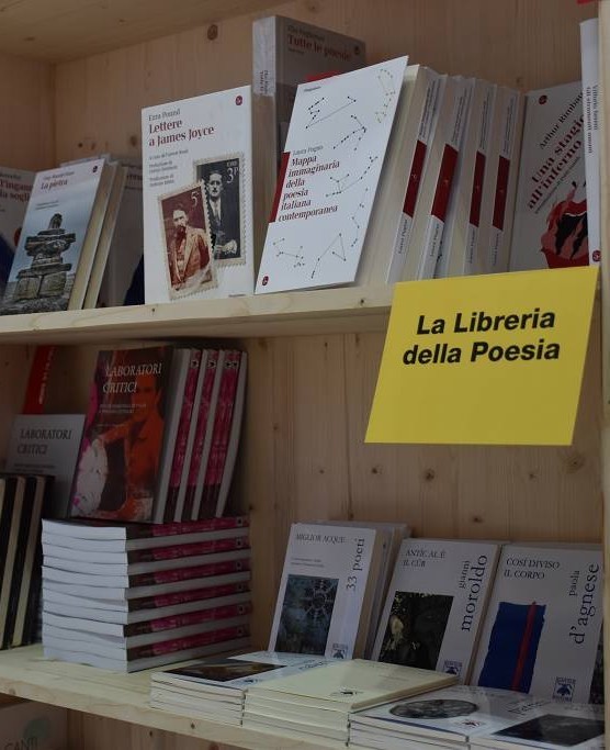 Scopri di più sull'articolo Salone del Libro 2022 – foto varie